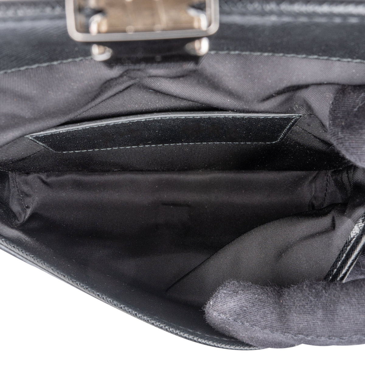 Mini sac bandoulière Prada en nylon à logo triangulaire