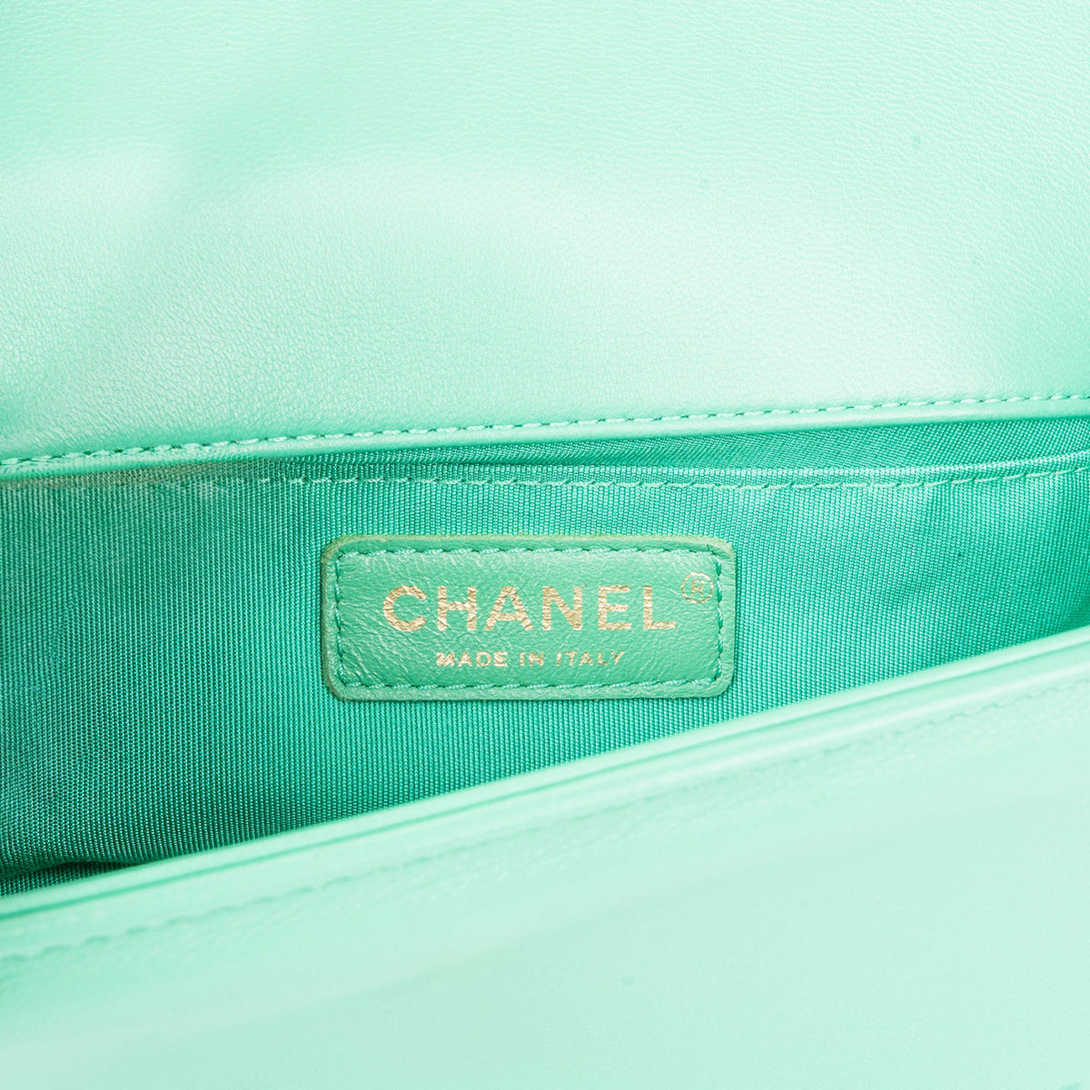 Chanel Chevron Lammleder Boy Single Flap Umhängetasche, Bild 14 von 15