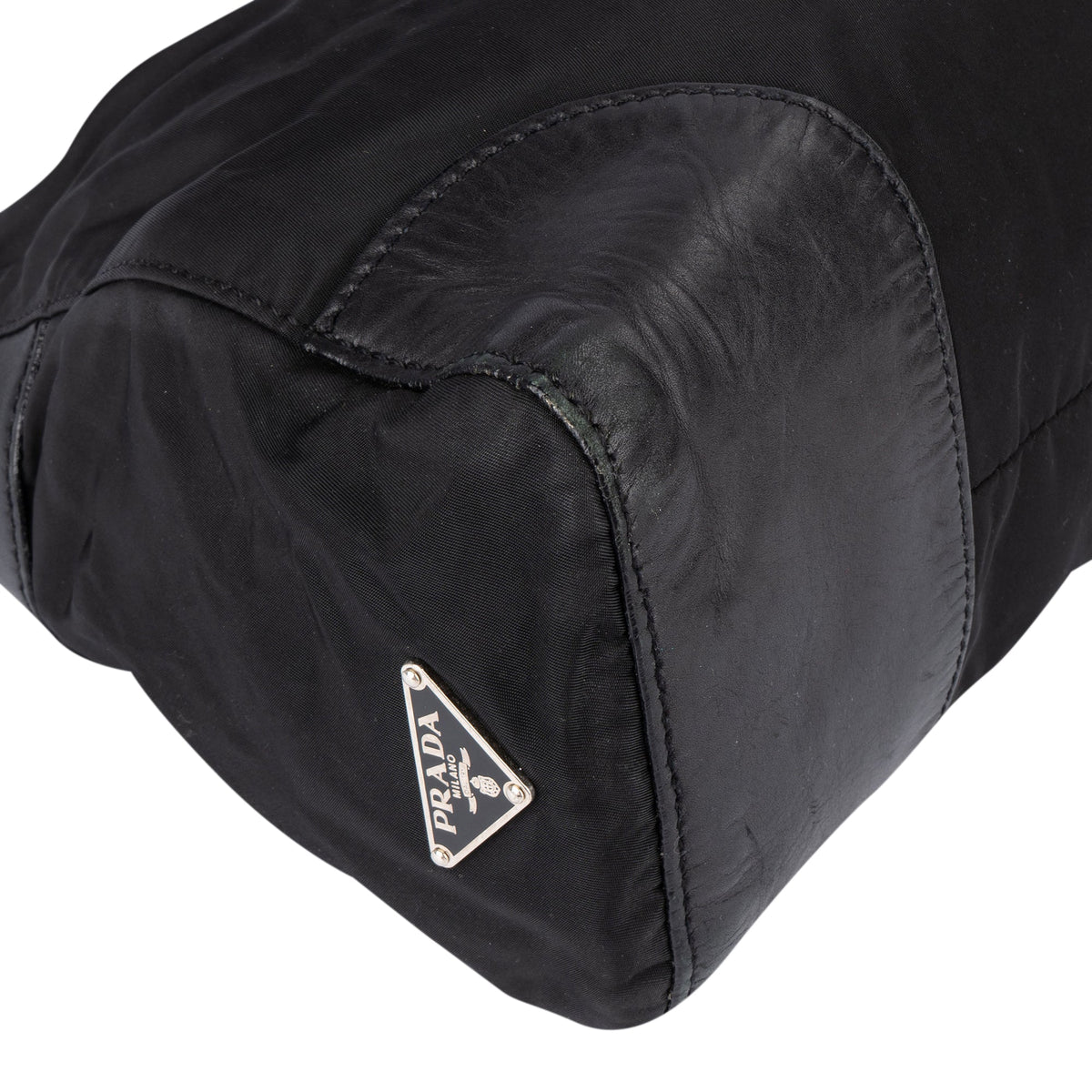 Prada Nylon Snap Link Schultertasche, Bild 3 von 10