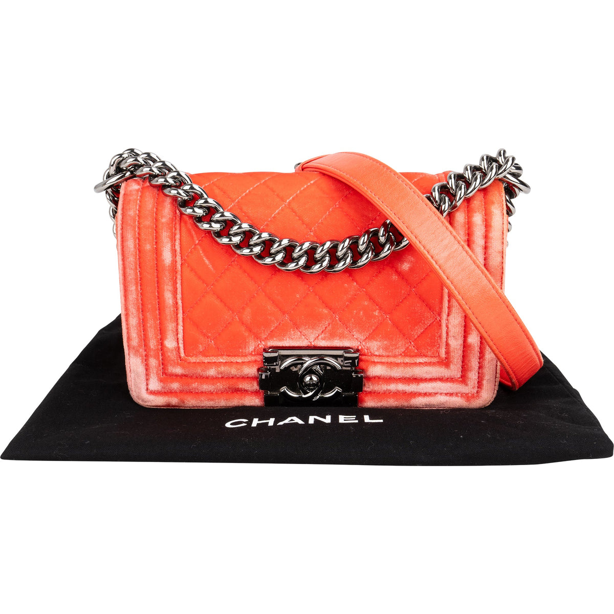 Chanel Quilted Velvet Boy Single Flap Crossbody Tas