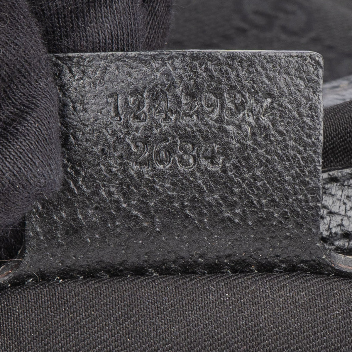 Bolso Gucci con monograma GG y detalle de bambú