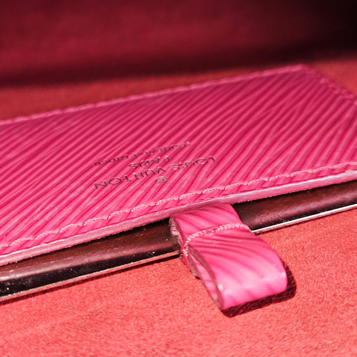 Louis Vuitton Pink Epi Leather Twist Crossbody Bag