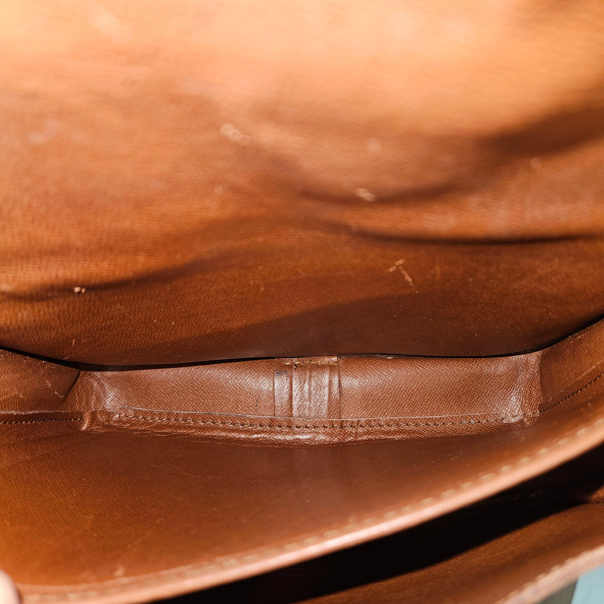 Bolso bandolera Louis Vuitton Cartouchiere MM en lona Monogram