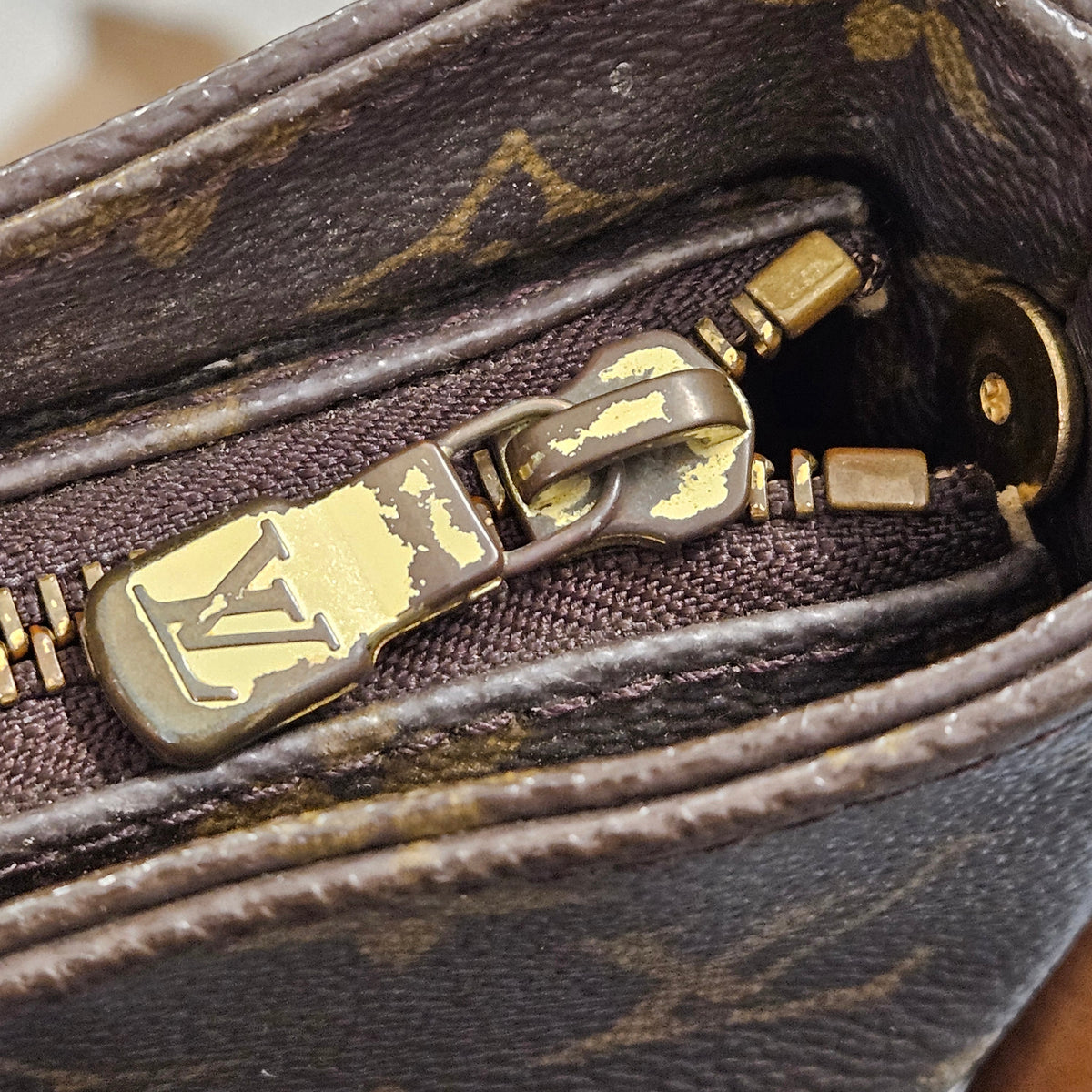 Borsa a spalla Louis Vuitton Monogram Canvas Looping GM