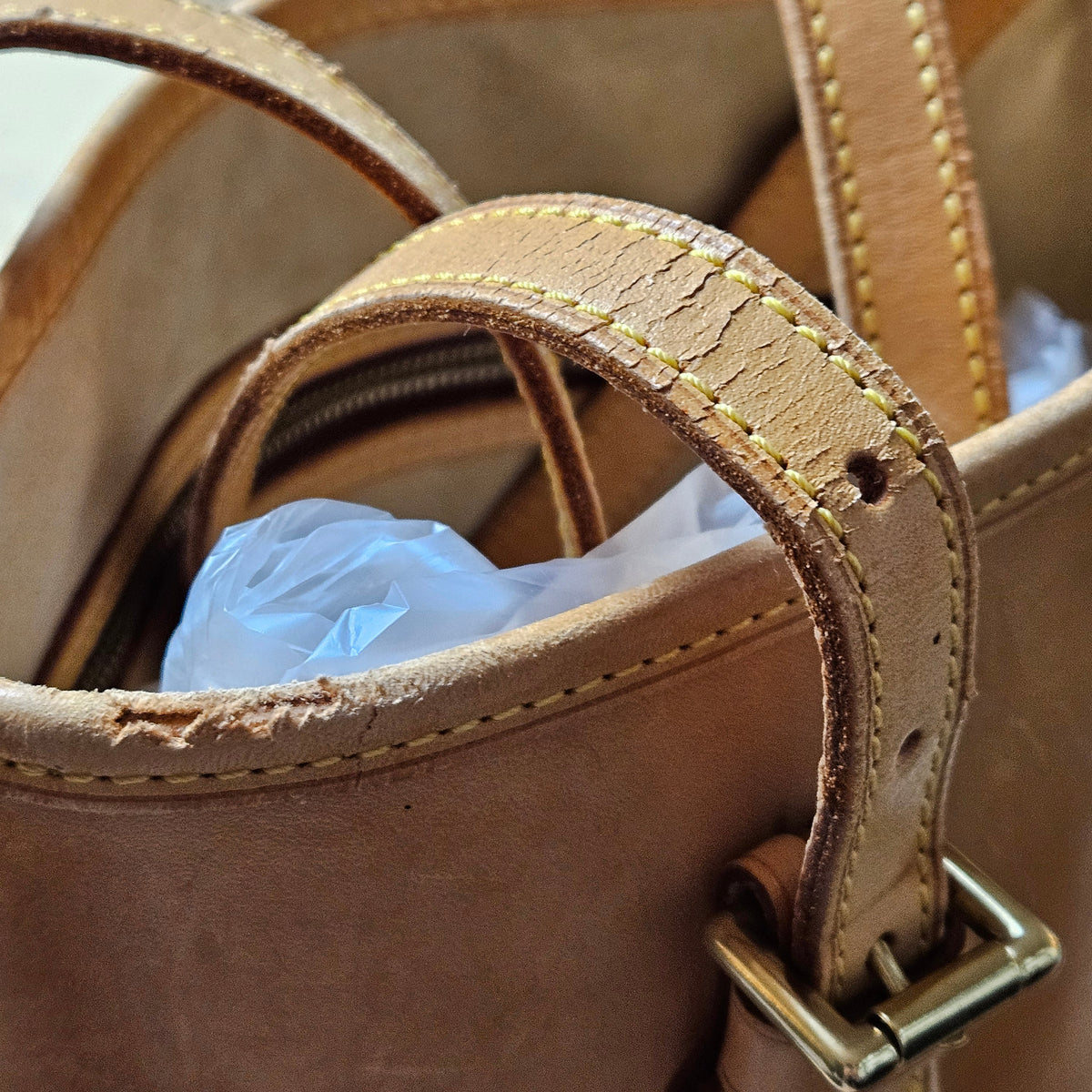 Bolso de mano Louis Vuitton Limited Nr. 5 Nomade Leather Mare Bucket Bag PM