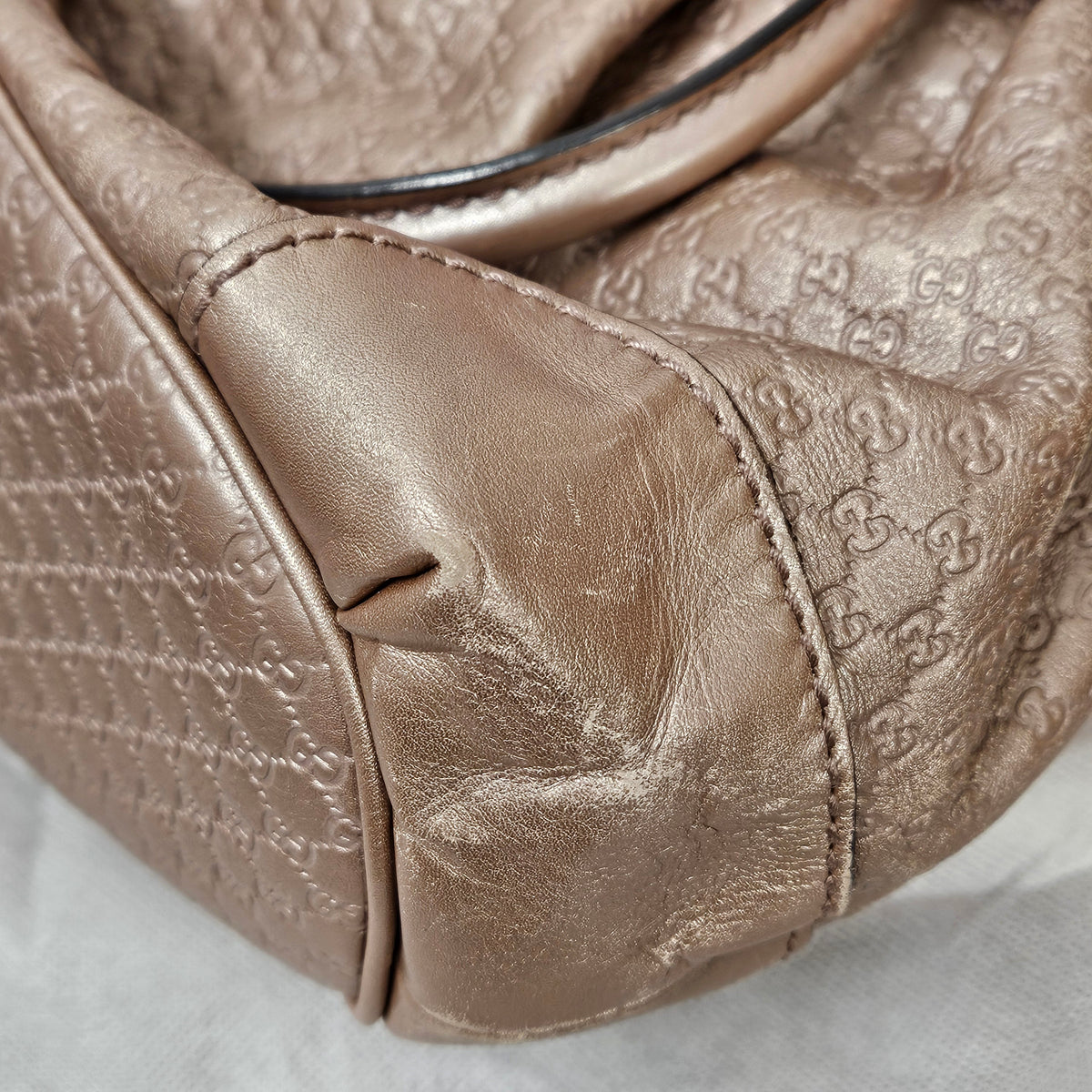 Gucci Sukey Satchel aus Microguccissima-Leder – Ansicht 13