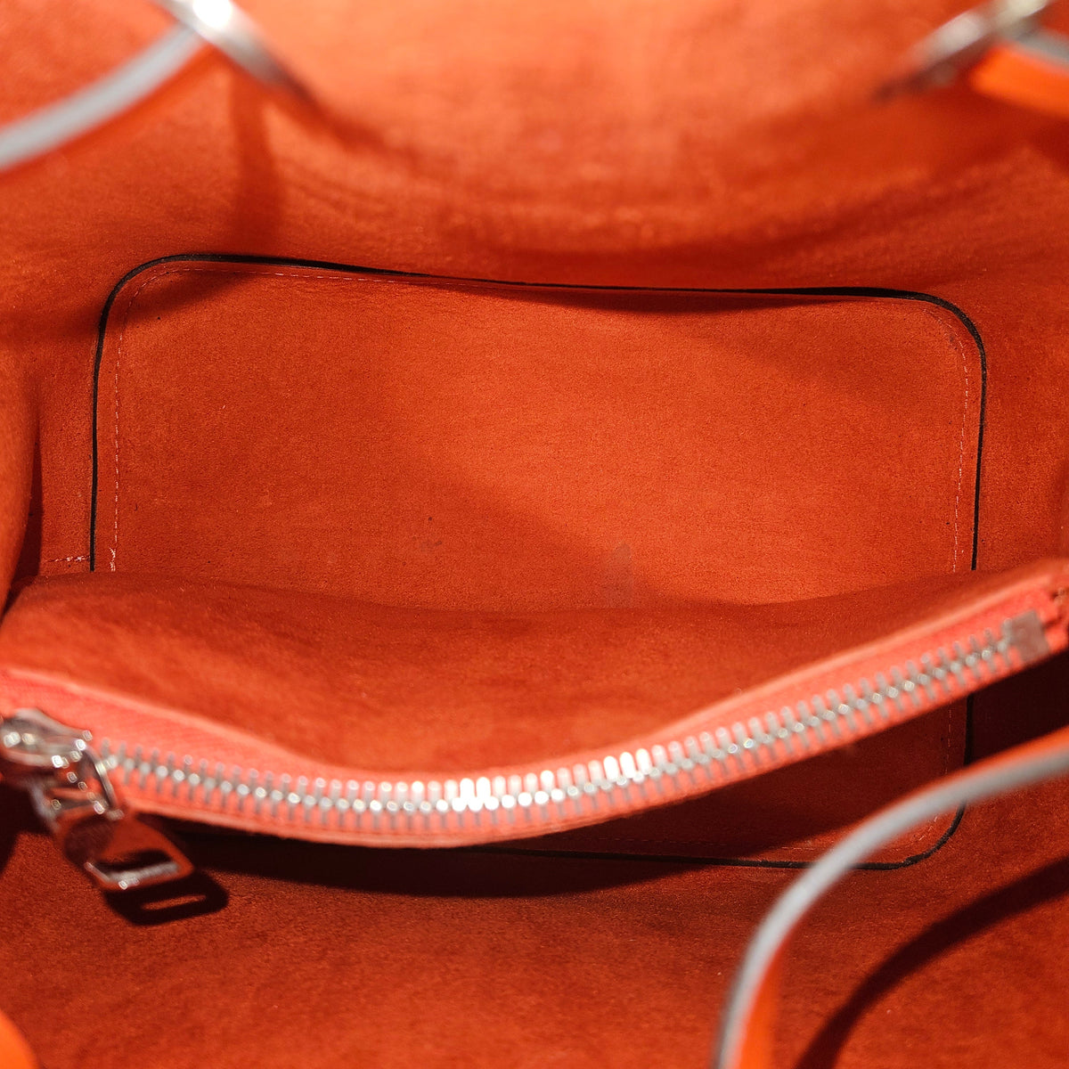 Louis Vuitton Bicolor Epi Leder NéoNoé MM Umhängetasche, Bild 13 von 13