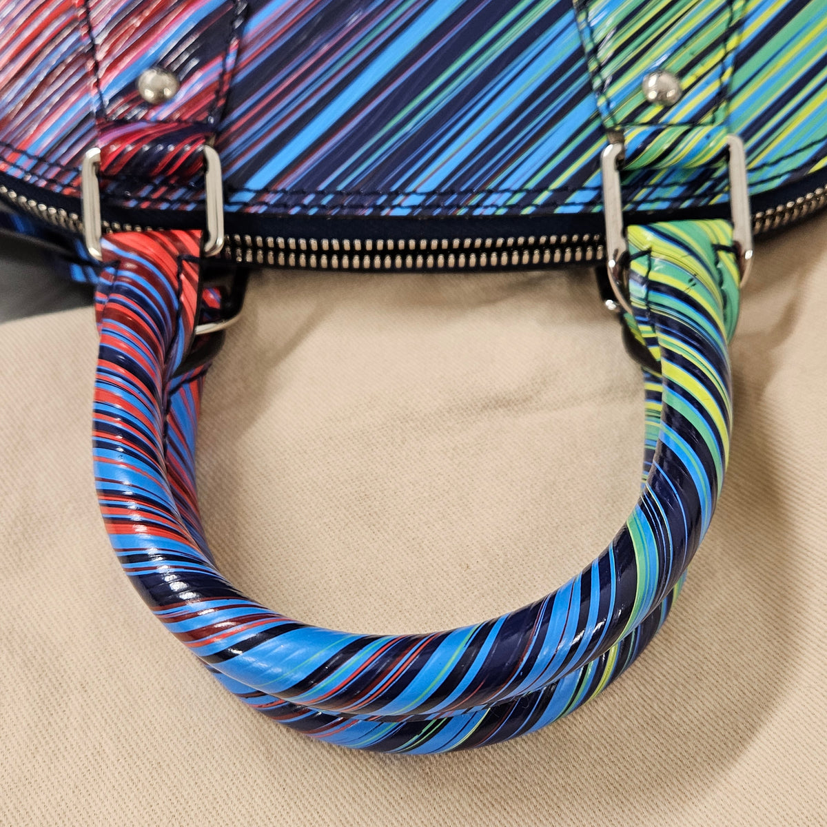 Borsa a mano Louis Vuitton Alma BB in pelle Epi tropicale multicolore