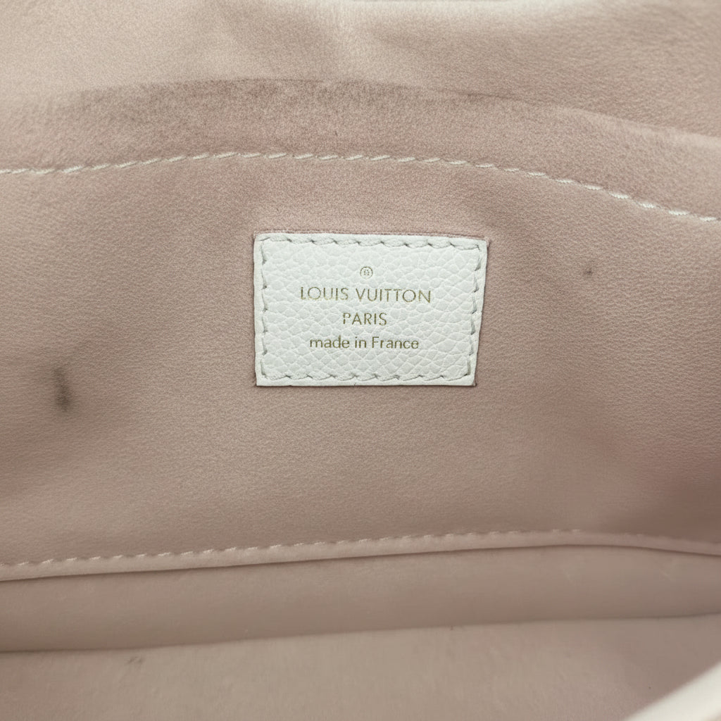 Louis Vuitton Monogram Empreinte Lederen Bagatelle NM Schoudertas