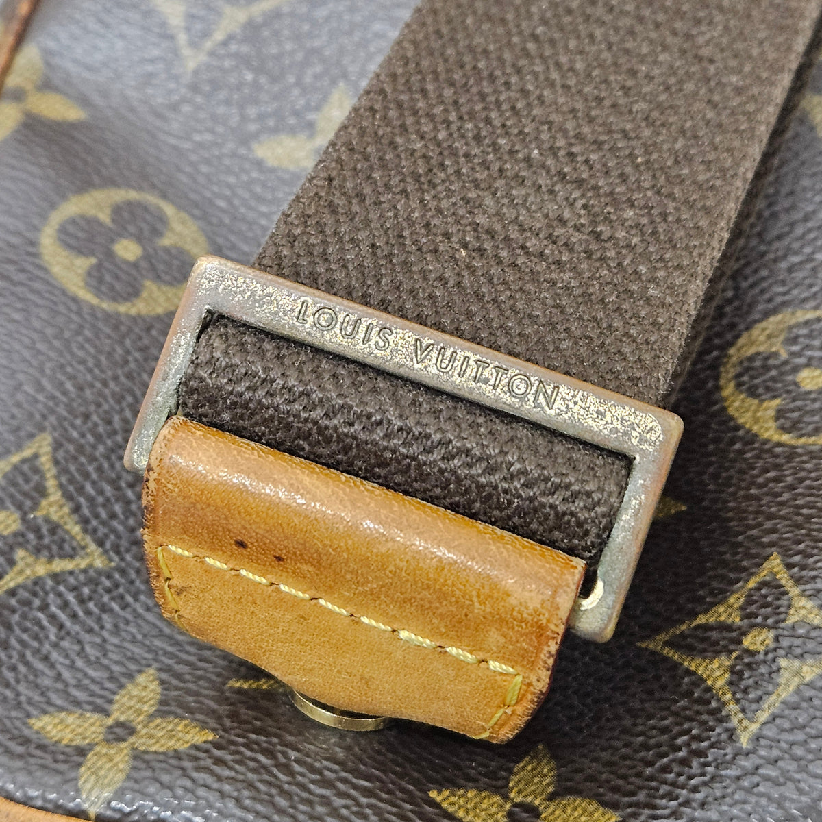 Sac banane bandoulière Pochette Gange en toile Monogram Louis Vuitton