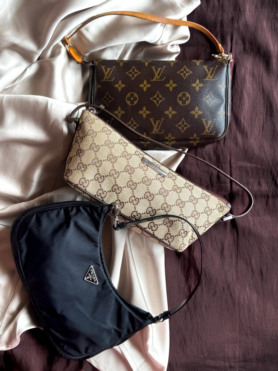 Pochettes auf Seide